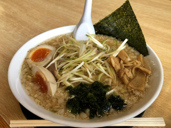 背脂ネギ味噌ラーメン 890円 ＋ 味付玉子 100円