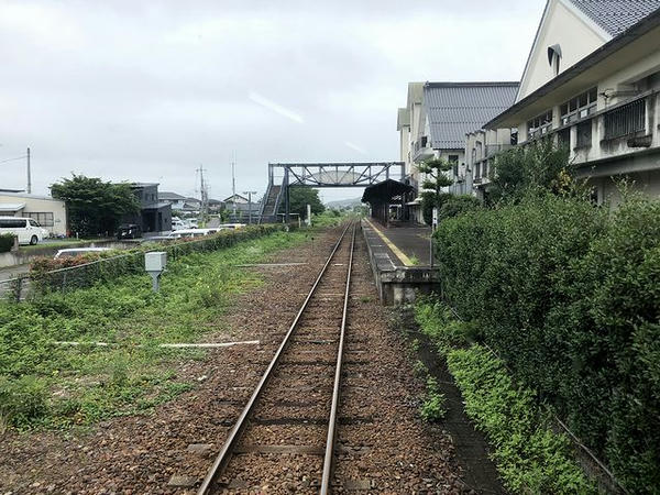 益子駅進入