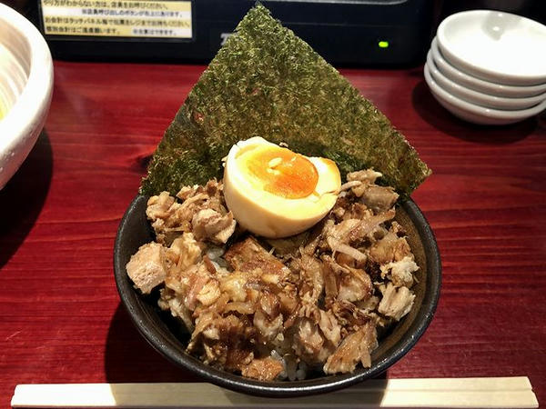 チャー玉小丼 165円