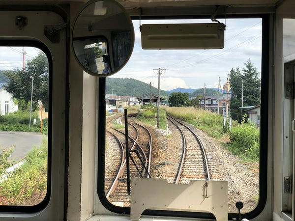 宮内駅進入