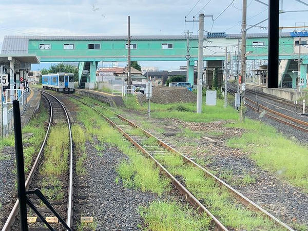 北山形駅進入