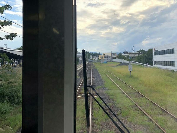左沢駅進入