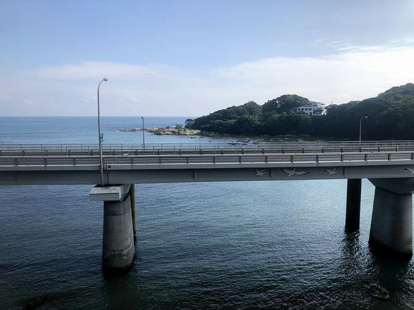 江見駅－太海駅間（山生橋梁通過中）