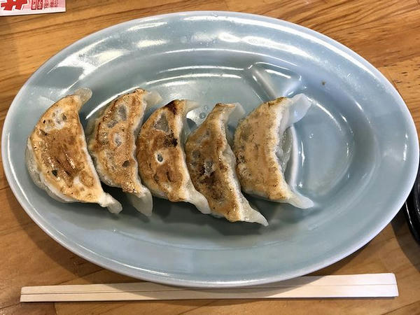 ギョーザ 5個 190円