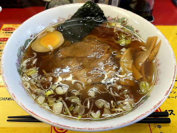 正油ラーメン＋半チャーハン（ランチメニューA） 980円 の正油ラーメン