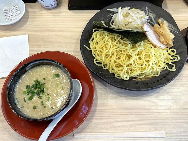 味噌つけ麺 858円