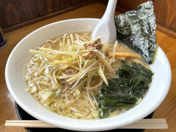 ネギラーメン 740円