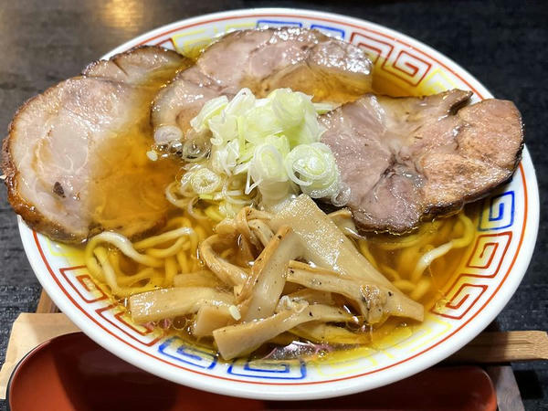 下町の煮豚麺 750円