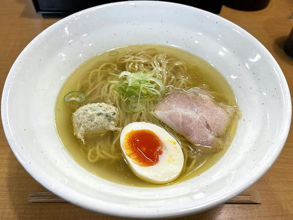 かけそば＋追い茶漬けセット（汐） 720円 のかけラーメン（汐）とトッピング3種