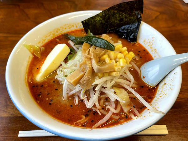 辛味みそラーメン 800円 ＋ バター 100円