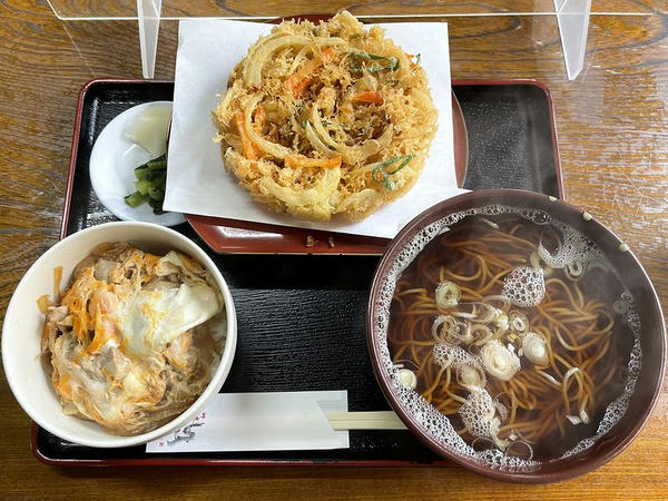 かき揚げ天そば 750円 ＋ 麺セット（親子丼） 400円