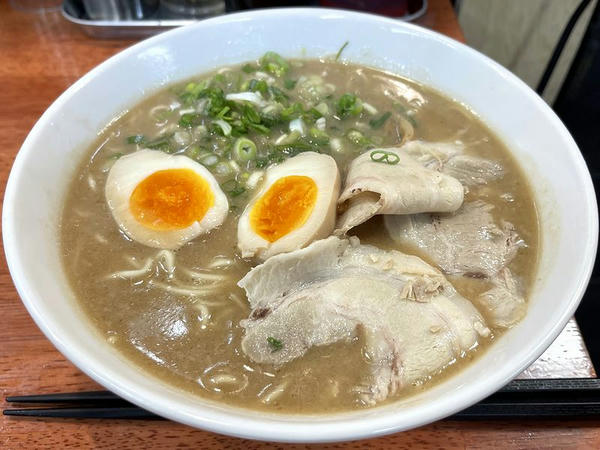 ラーメン 650円 ＋ 煮タマゴ 130円