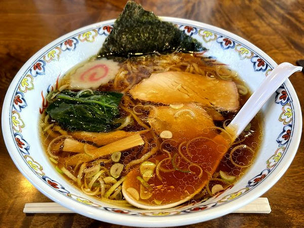 手打中華そば 800円