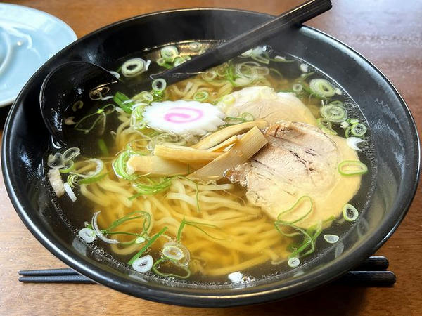 醤油ラーメン 700円