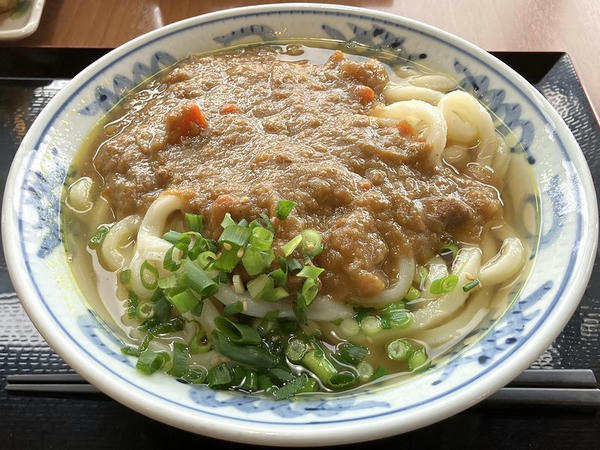 カレーうどん（大盛） 649円