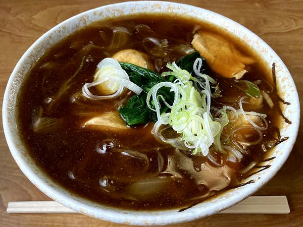 カレー（そば・小盛） 950円