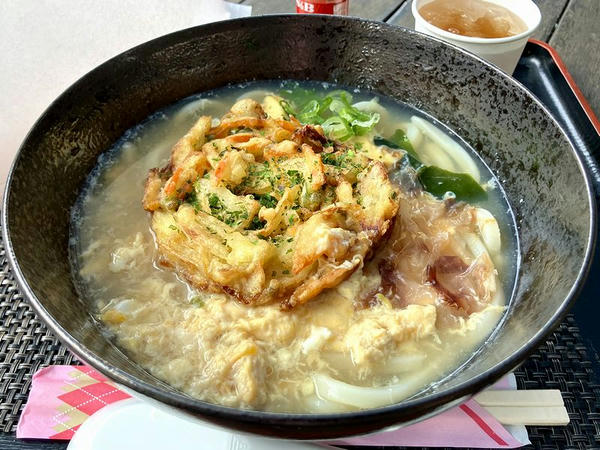 かき揚げうどん 500円 ＋ 玉子 50円