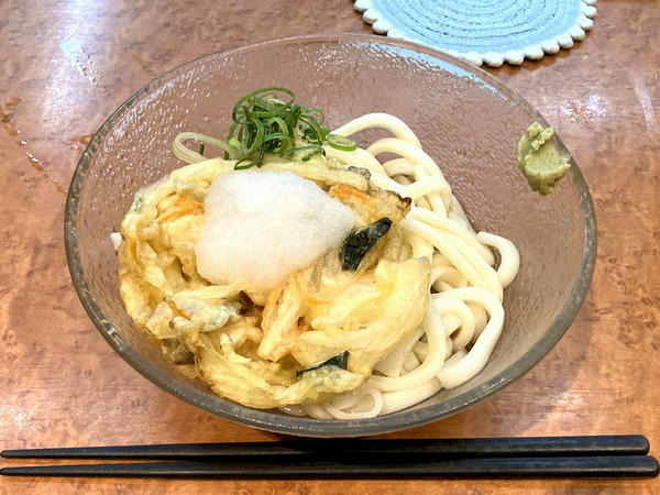 冷やしぶっかけかき揚げおろしうどん 600円