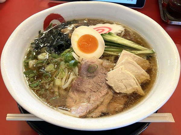 冷やしラーメン 979円