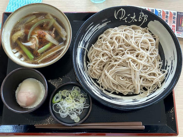 鴨せいろ 820円 ＋ そば大盛 100円 ＋ 温泉玉子（クーポンにて無料）