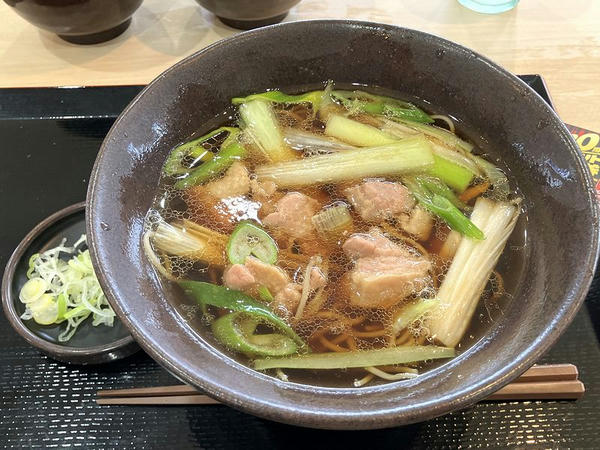 鴨南蛮そば（温） 820円