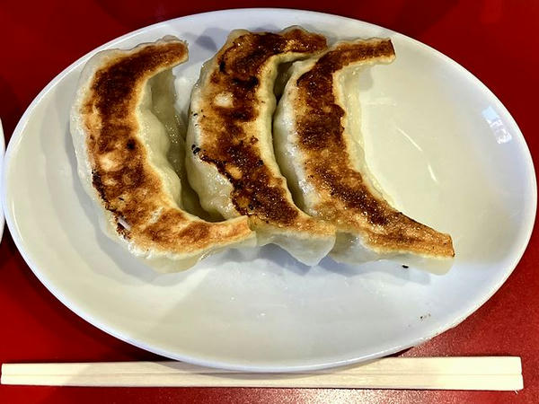 餃子3ヶ 320円300