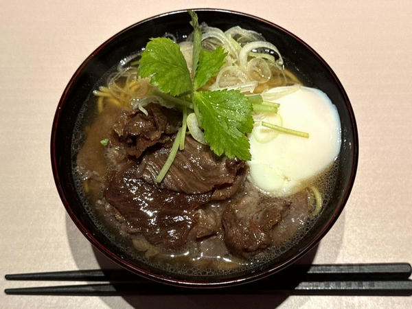 究極の神戸牛すき焼きえきそば 3,850円