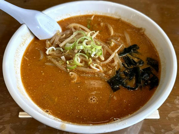 担々メン 800円