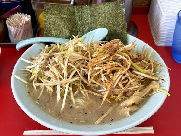 味噌ねぎラーメン 950円 ＋ 辛ねぎ増し 200円