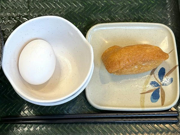 生たまご 110円 と ごまいなり 140円