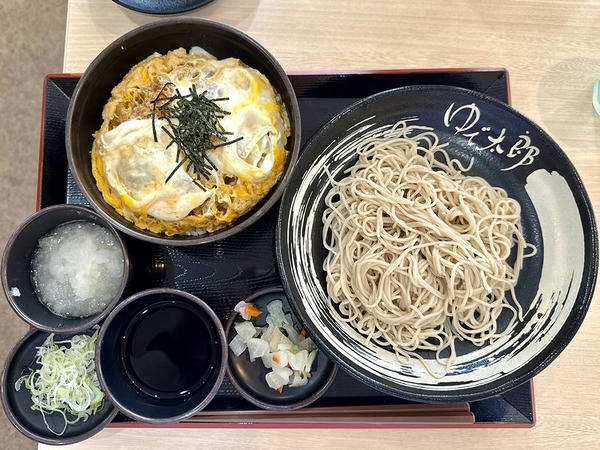 満腹かつ丼セット（冷） 1,100円 ＋ 鬼おろし（クーポンにて無料）