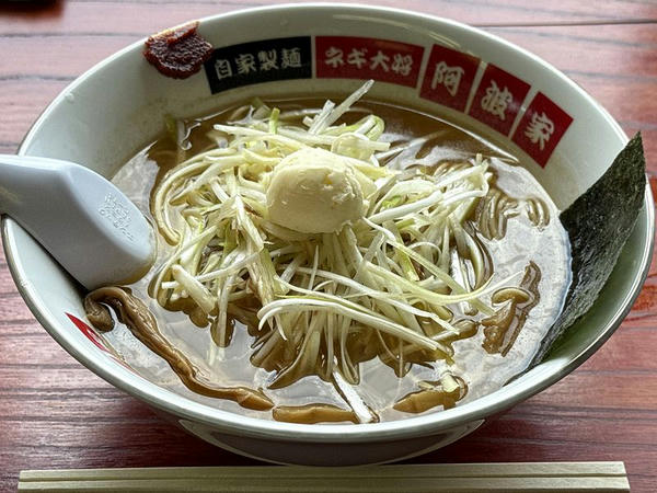ネギみそラーメン 1,050円 ＋ クラシマバター 100円