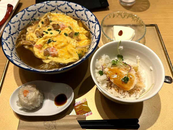 鳥取県境港産紅ずわい蟹入りきのこと千葉県産さくらたまごのとろふわ天津麺セット 2,180円