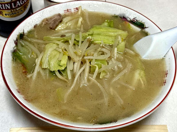 野菜ラーメン 830円