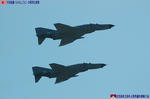 離陸するF-4