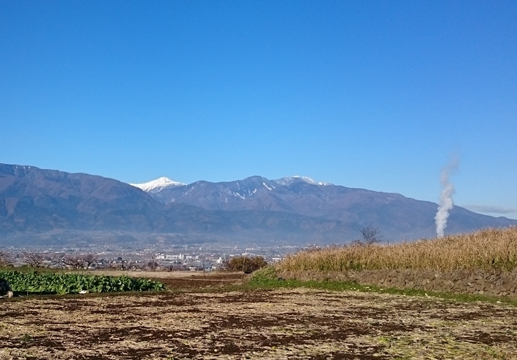 2018年12月19日　青空に映える北岳