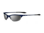 photolifestylesurfsunglassoakley.jpg