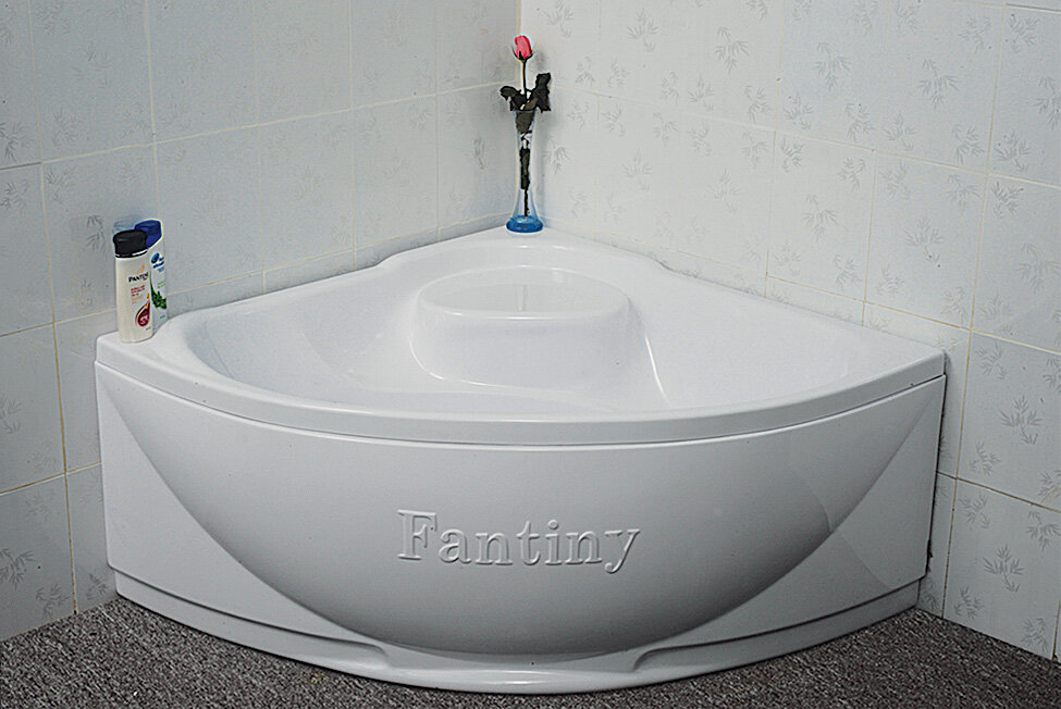 Bồn tắm g&oacute;c Fantiny MB-140T