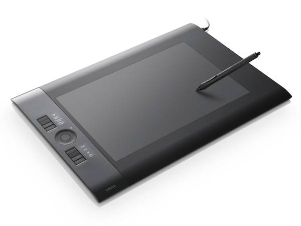 【即決】wacom ワコム ペンタブレット Intuos4 PTK-840/K0