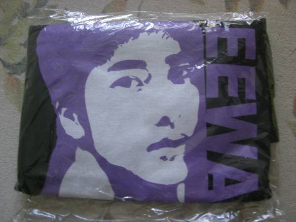 新品未開封のＴシャツ