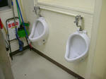 広尾駅西口改札内トイレ　小便器
