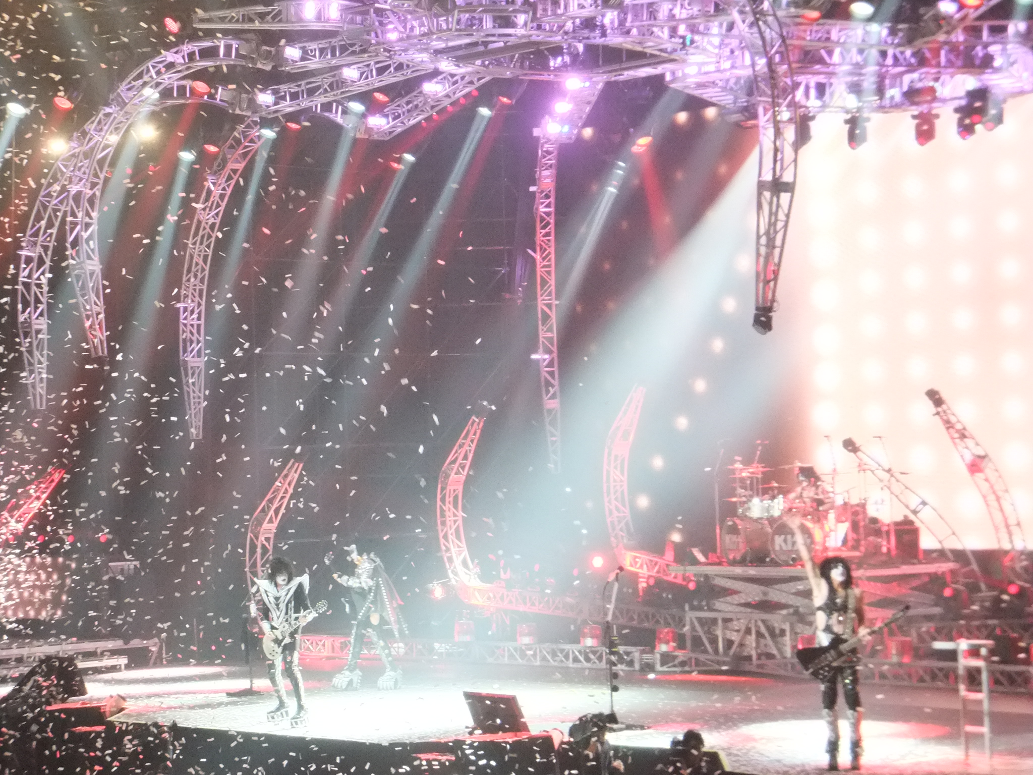 KISS-endtheshow-allnight-24oct2013