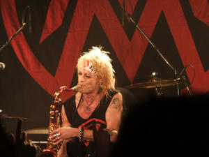 michaelmonroe-2013tokyo-saxplay