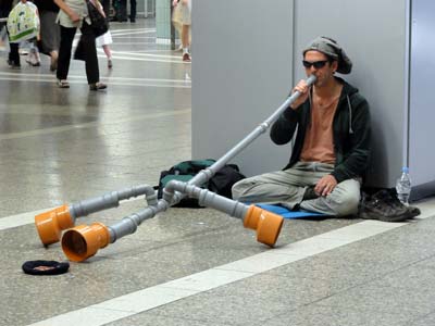 配管で作られた楽器