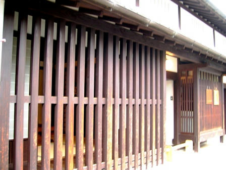 公開されてる格子の家