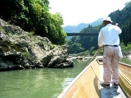 ベテラン船頭さん