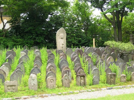 たくさんのお地蔵様