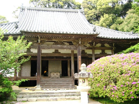 長岳寺のお堂