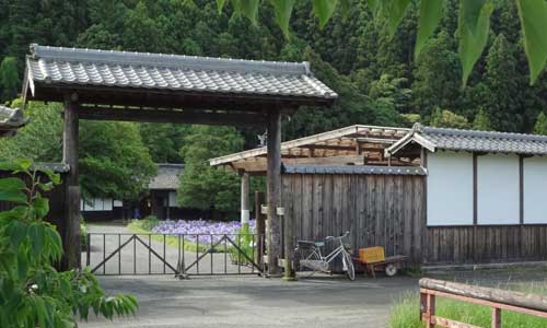加茂花菖蒲園、門構え