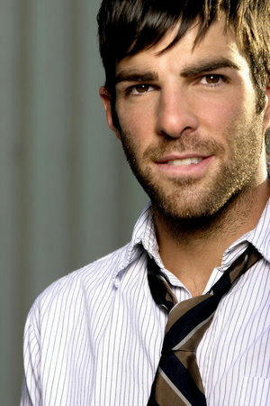 000002-zachary_quinto.jpg